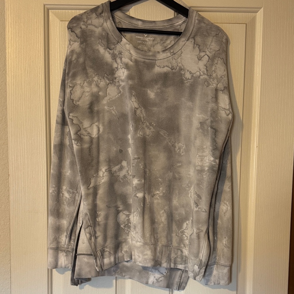 American Eagle Outfitters Gray Tie-Dye Sweatshirt